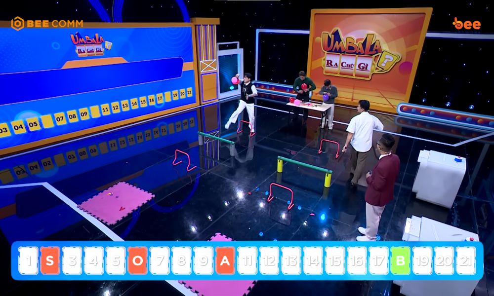 Diễn viên “Top 1 rating truyền hình Việt” Lê Minh Thành đối đầu dàn trai đẹp trẻ tuổi tại “Úm Ba La Ra Chữ Gì?” - 2