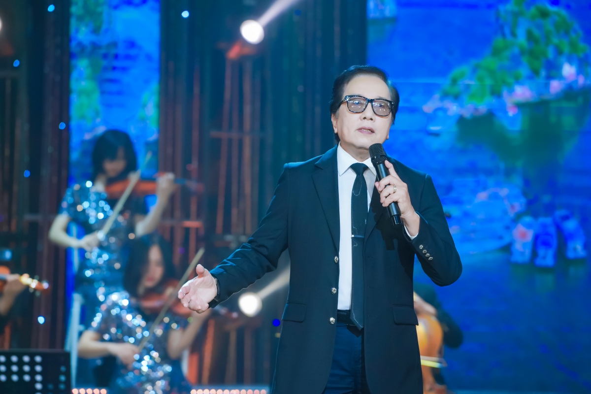 “Giọng ca vượt thời gian” Elvis Phương ra mắt ca khúc mới ở tuổi 81 - 1
