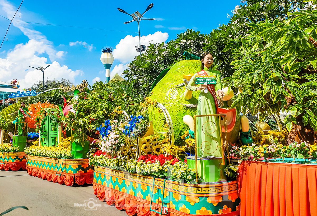 Đến lễ hội trái cây Nam bộ trải nghiệm chương trình giải trí đêm huyền ảo - 2