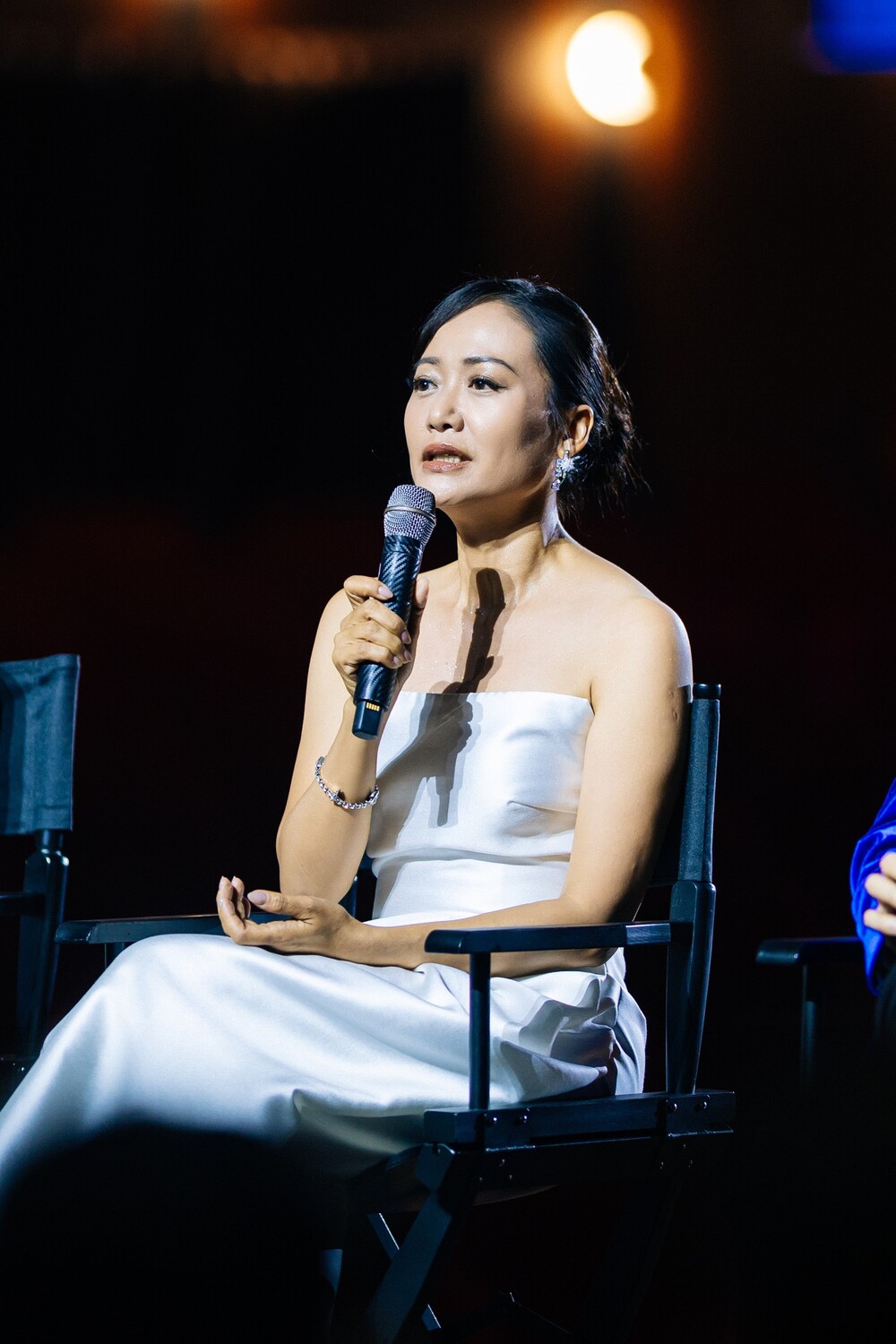 Thanh Hằng nói cảnh nóng trong “Mesdames Thanh Sắc” là trải nghiệm “khủng khiếp” - 4