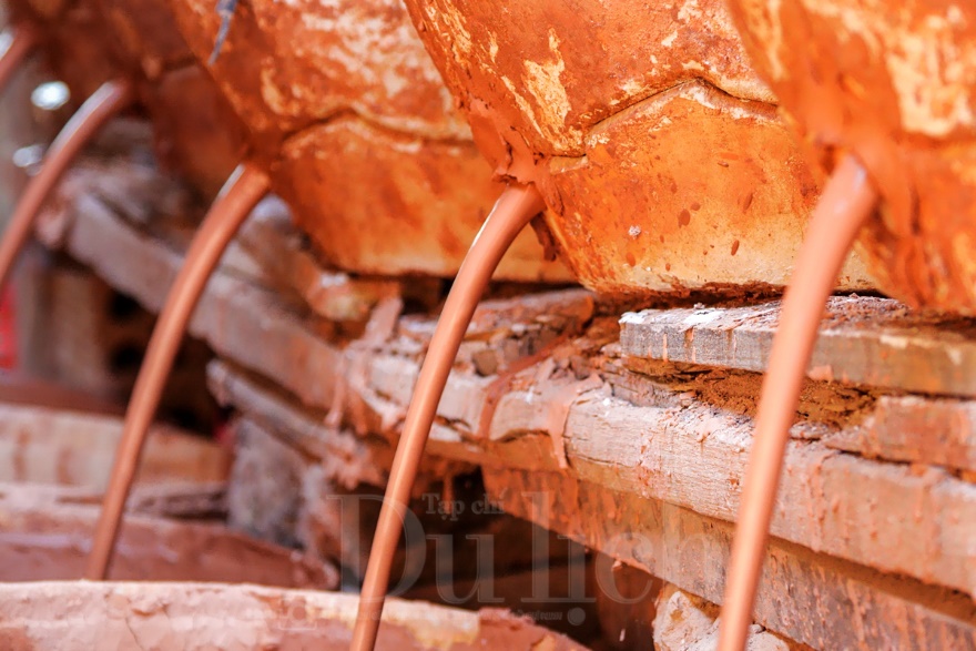 Giữ lửa hồng gốm mộc: Nơi cha đúc hình hài, con tô sắc mới - 6