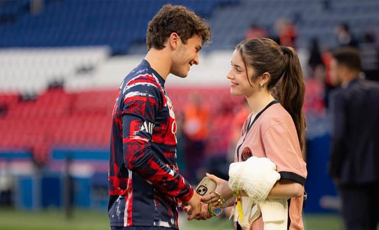 Đại chiến sắc đẹp ở chung kết cúp C1, dàn mỹ nhân PSG hay Arsenal nổi bật hơn? - 6
