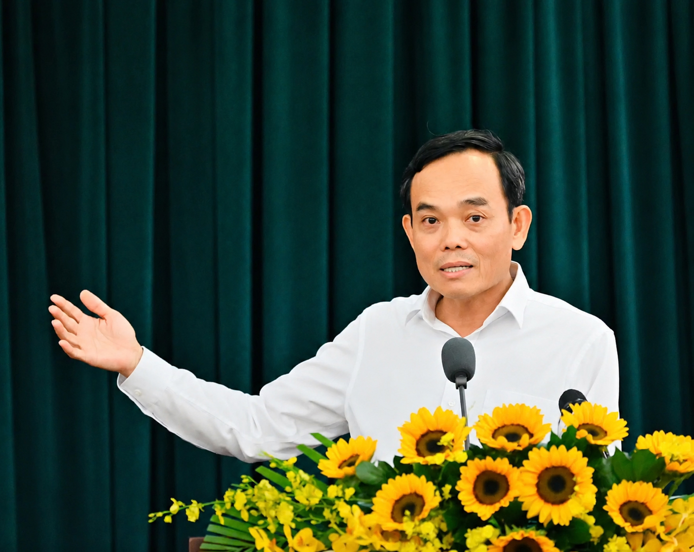 Bí thư Thành ủy TPHCM Trần Lưu Quang: Chọn đúng người có năng lực, tránh tư duy 'xin suất' - 1