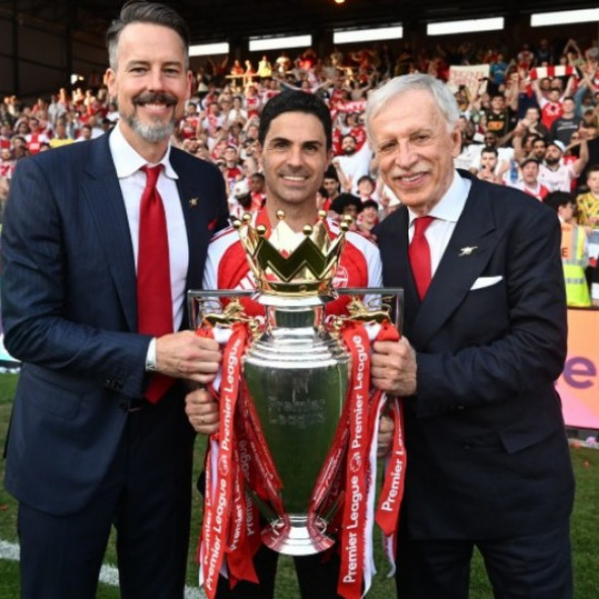  - Tin mới nhất bóng đá sáng 29/5: Arsenal lên kế hoạch mở rộng sân Emirates