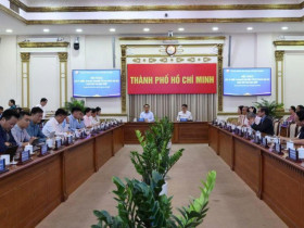  - UBND TP.HCM lắng nghe ý kiến của doanh nghiệp để hoàn thiện Luật Đô thị đặc biệt