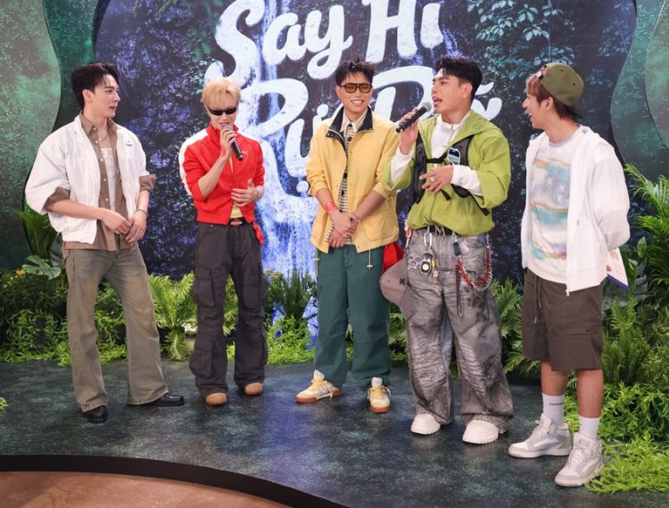 Dàn Anh Trai “Say Hi” kể chuyện sinh tồn: Mất 3 tiếng đun nước, 11 người chia nhau 8 quả trứng
