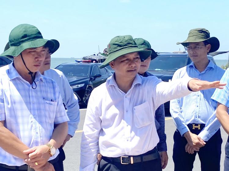 Bí thư Tỉnh ủy Vĩnh Long yêu cầu cắt giảm một nửa thời gian giải quyết thủ tục hành chính