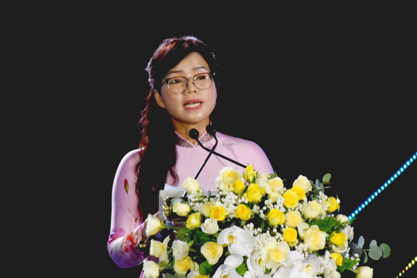 khai mac le hoi du lich bien dao mua he soi dong quang ngai - 3