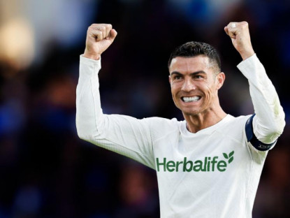  - Cristiano Ronaldo tham gia chiến dịch chia sẻ thói quen dinh dưỡng và vận động