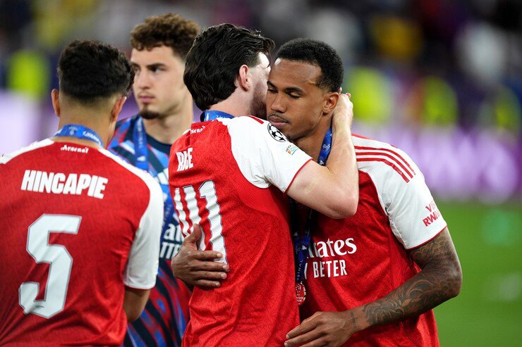 Arsenal lại lỗi hẹn với Cúp C1, HLV Arteta nói "phải trải qua nỗi đau" - 1
