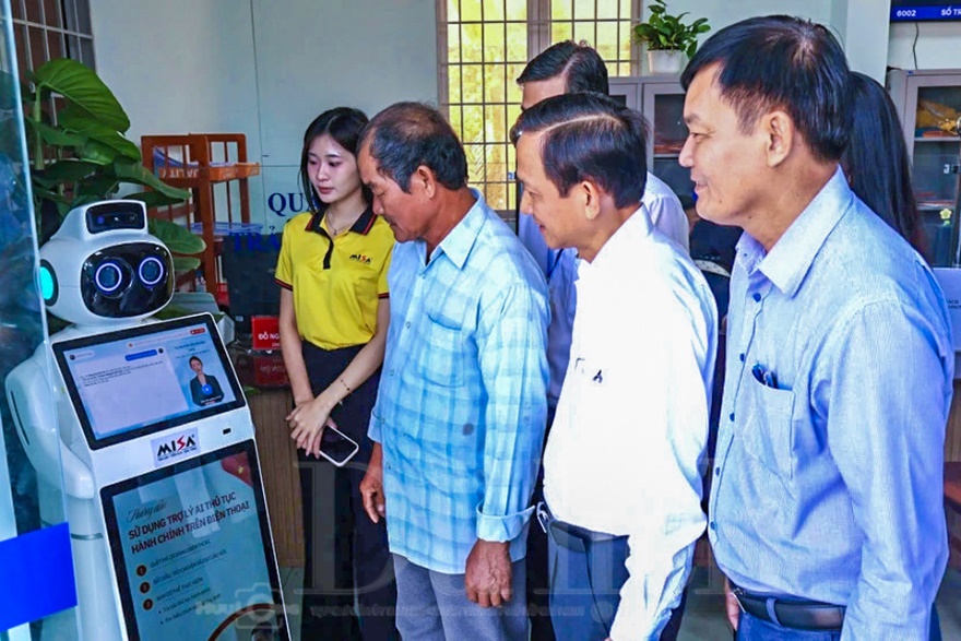 Khám phá xã thông minh ứng dựng công nghệ A.I. tiếp dân ngoài giờ - 3