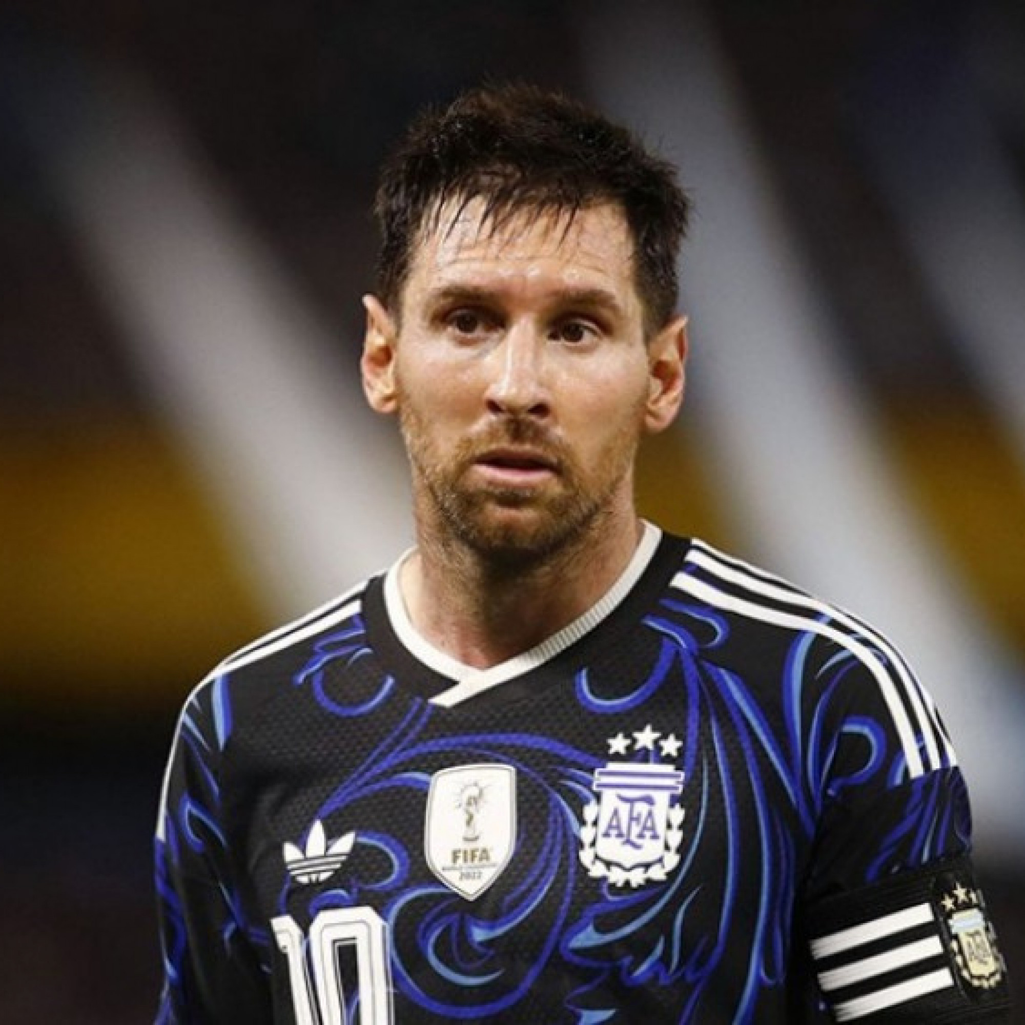  - Messi - Argentina gặp sự cố trước thềm World Cup, bị đánh thức lúc nửa đêm