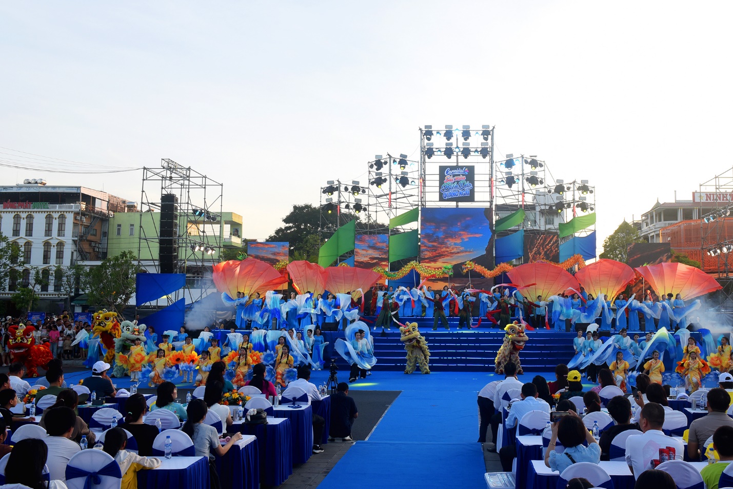 an tuong carnival  “sac mau bien dao quang ngai” - 2