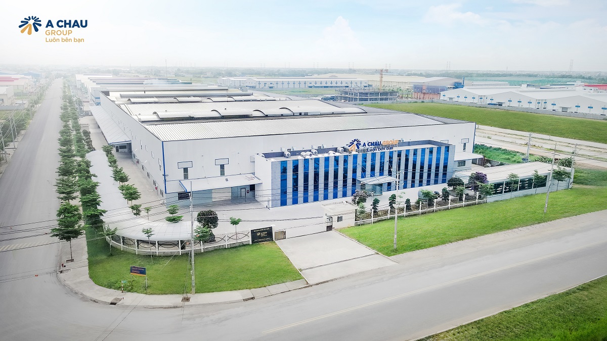 Á Châu Group tiên phong giải pháp nón bảo hiểm in logo cho doanh nghiệp Việt - 1