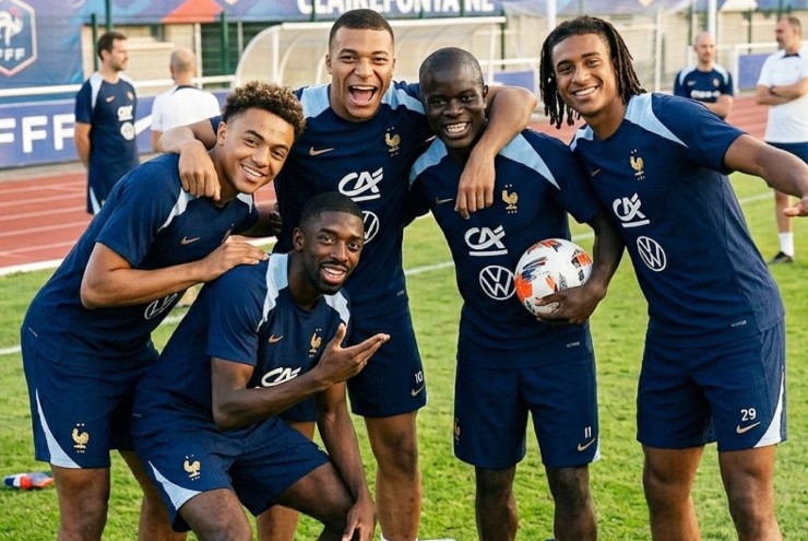ĐT Pháp rối ren ngay trước thềm World Cup: Đau đầu vì phân bổ vé và tiền thưởng - 1