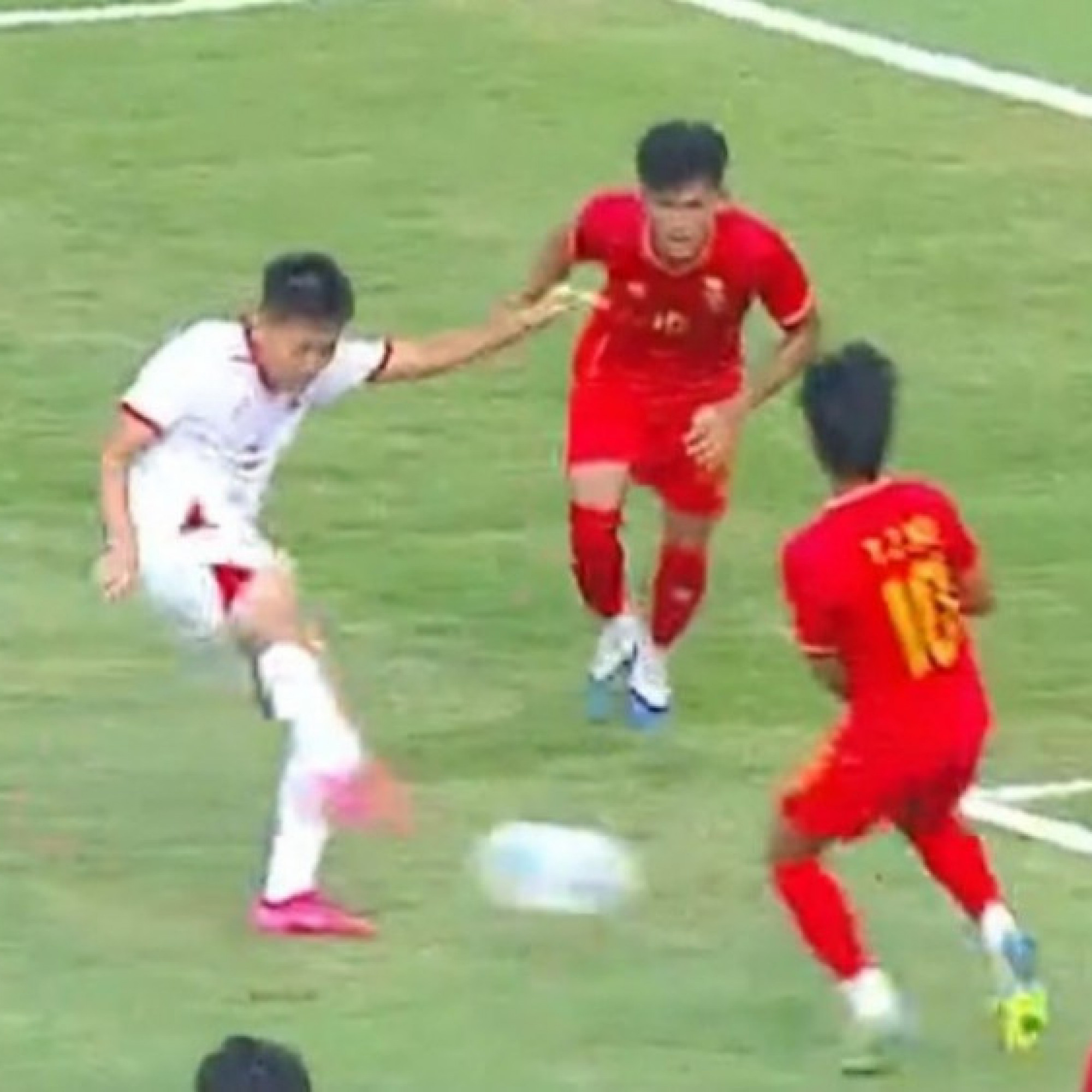  - Video bóng đá U19 Việt Nam - U19 Myanmar: Bùng nổ sau 29 phút (U19 Đông Nam Á)