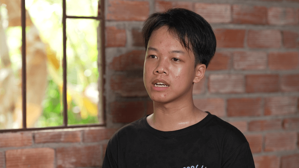 Đại Nghĩa xúc động trước cậu bé đam mê thư pháp, từng muốn nghỉ học vì gia cảnh khó khăn  - 1