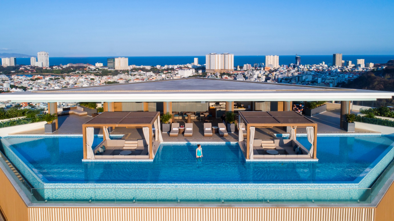Chạm vào mùa hè giữa biển trời tại Fusion Suites Vung Tau - 2