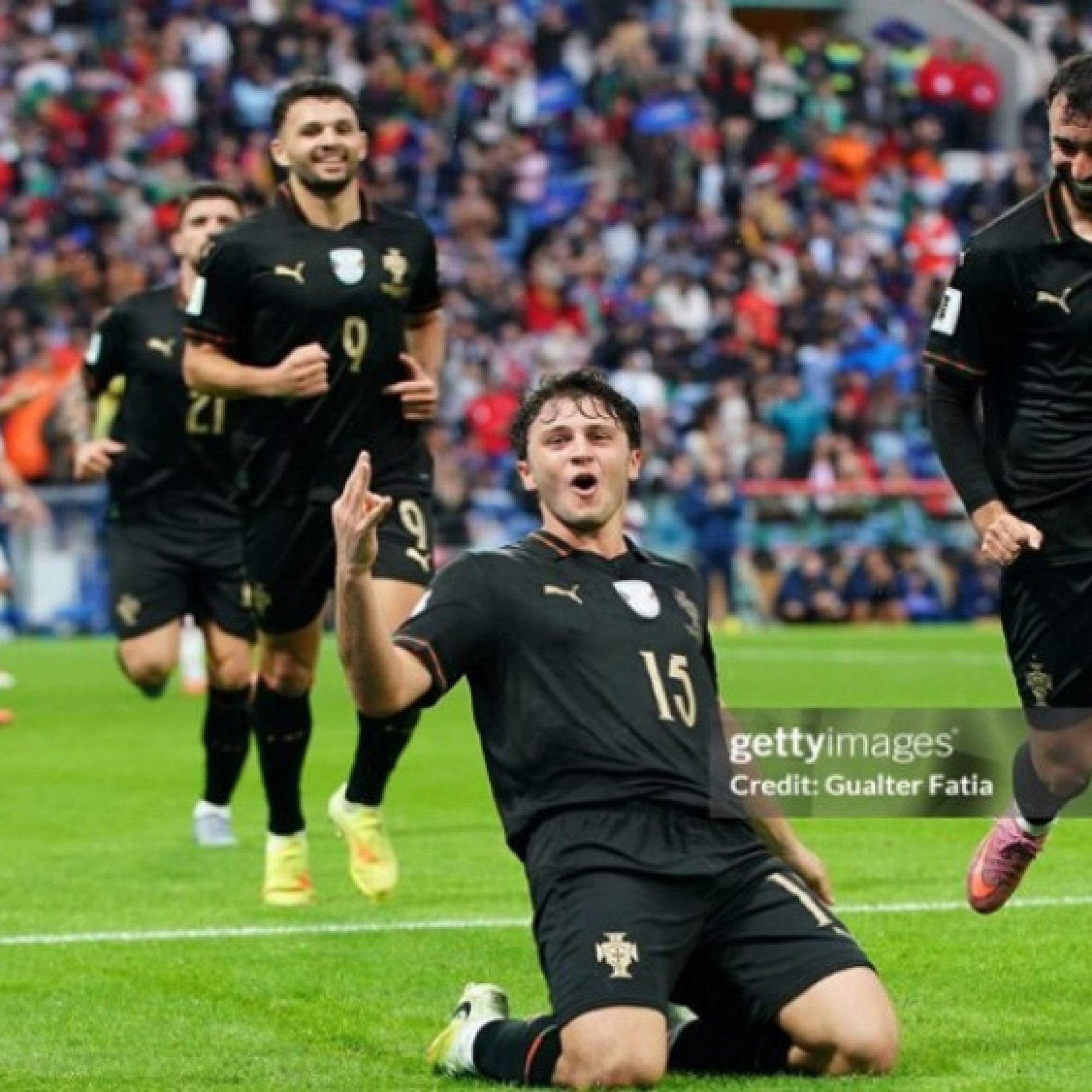  - Trực tiếp bóng đá Bồ Đào Nha - Chile: Ronaldo - Fernandes lĩnh xướng hàng công (Giao hữu)
