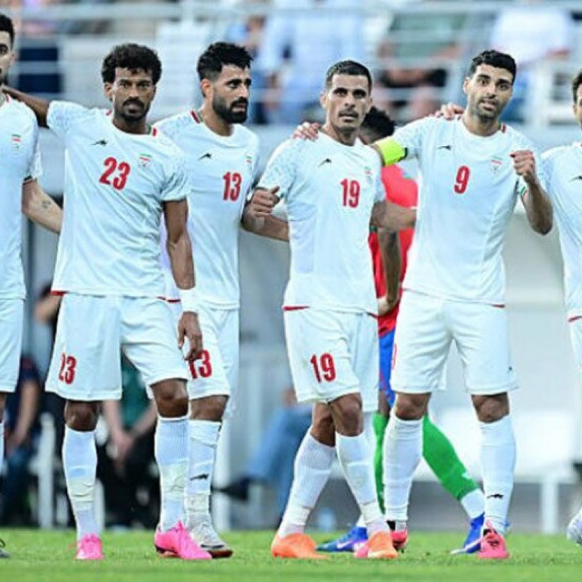  - Chủ nhà Mỹ gây sự đủ điều với Iran và Iraq trước ngày khai mạc World Cup