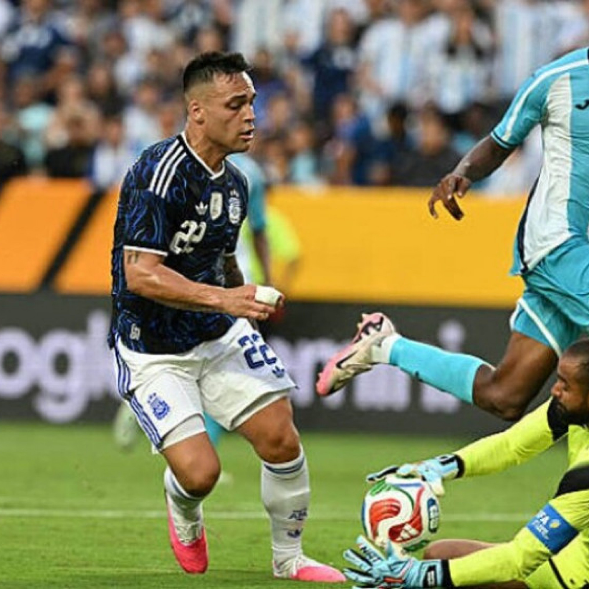  - Video bóng đá Argentina - Honduras: Dấu ấn Lautaro Martinez & Simeone