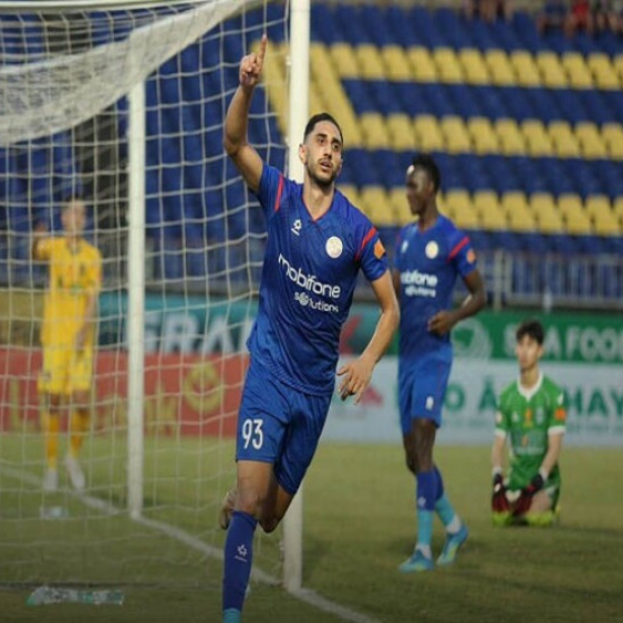  - Đua trụ hạng V-League vòng cuối: PVF-CAND thoát hiểm thần kỳ, đội nào xuống hạng?