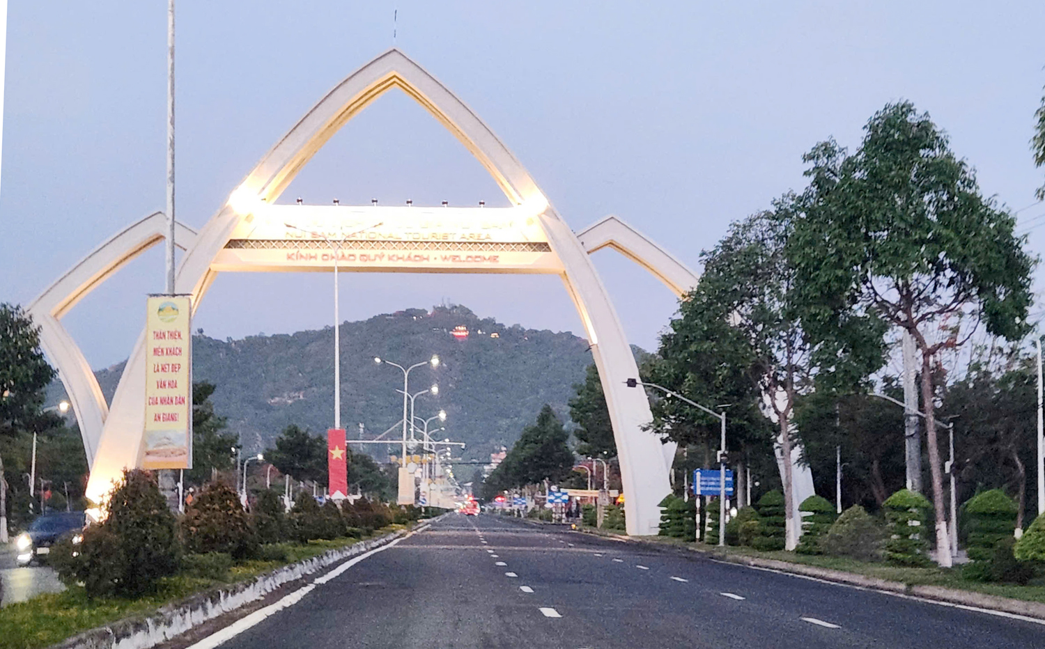 Phục hiện rước tượng Bà Chúa Xứ Núi Sam - 4