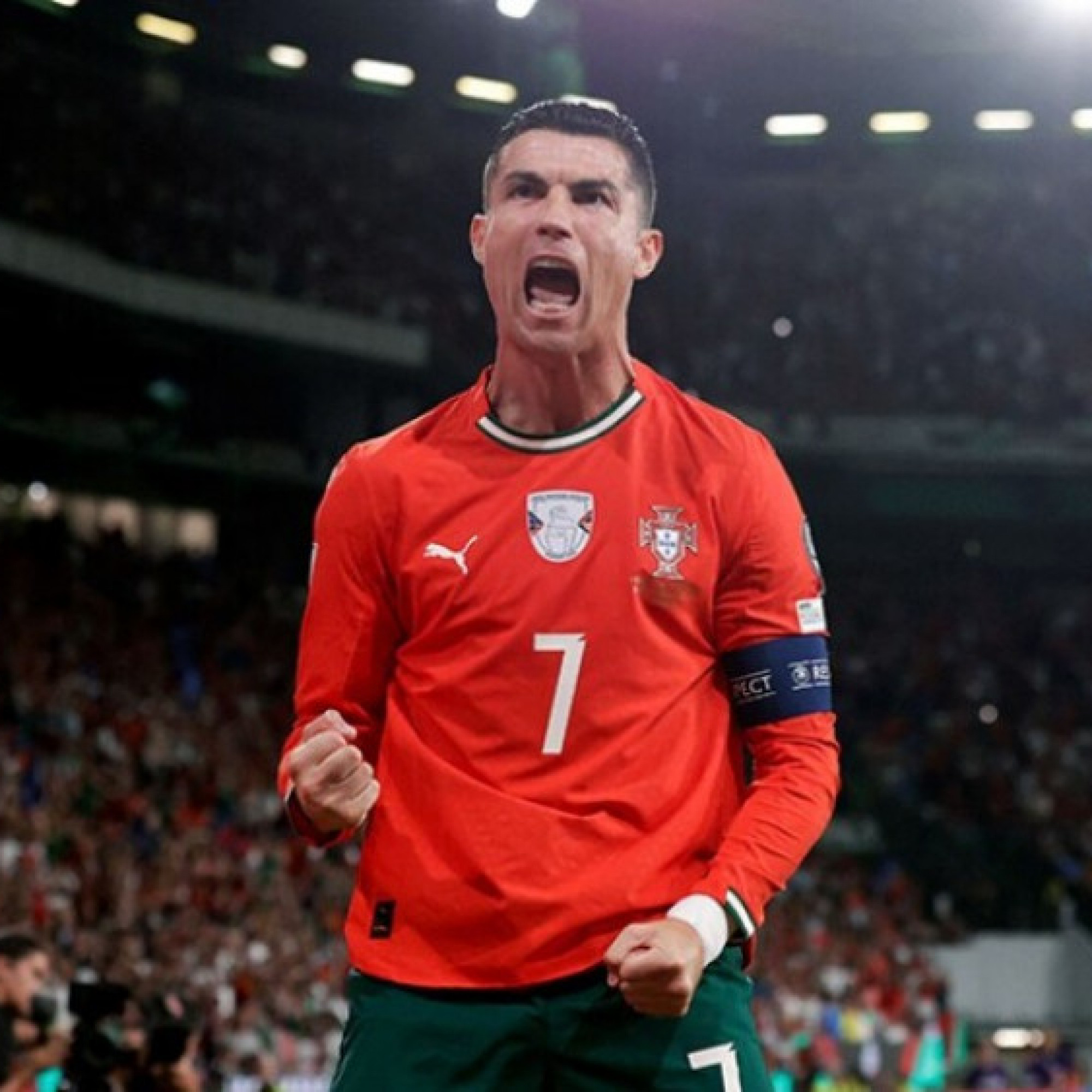  - Tỷ phú Ronaldo vượt mốc 2 tỷ USD, độc chiếm đỉnh cao thể thao thế giới