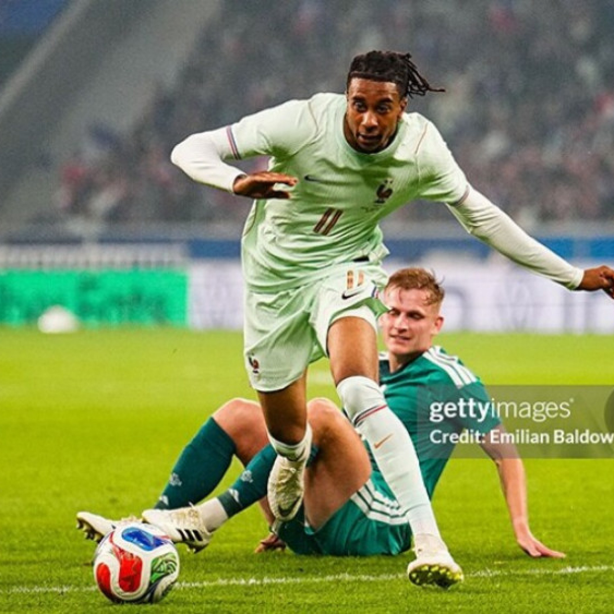  - Video bóng đá Pháp - Bắc Ireland: Tuyệt đỉnh Olise ghi hat-trick