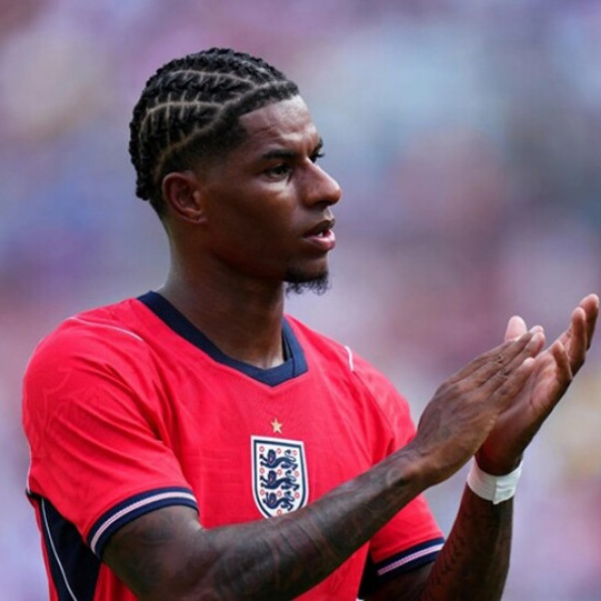  - MU chính thức chia tay 3 cầu thủ, Rashford có động thái lạ