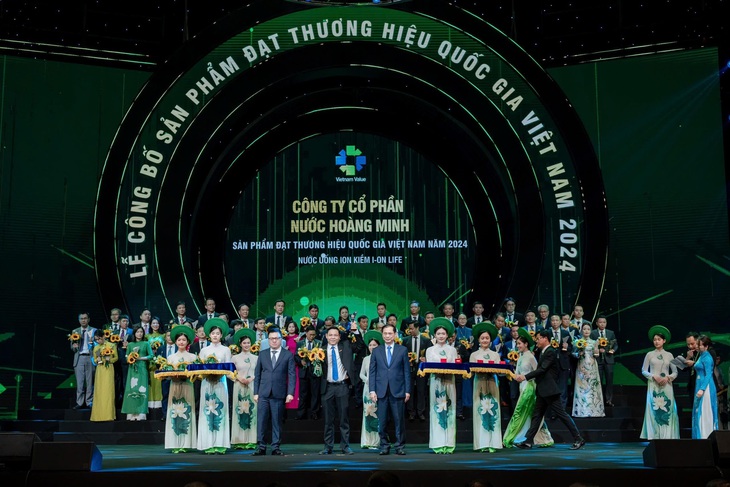Tiếp sức mùa thi 2026: i-on Life trao nước khỏe - gửi trọn động viên - 2