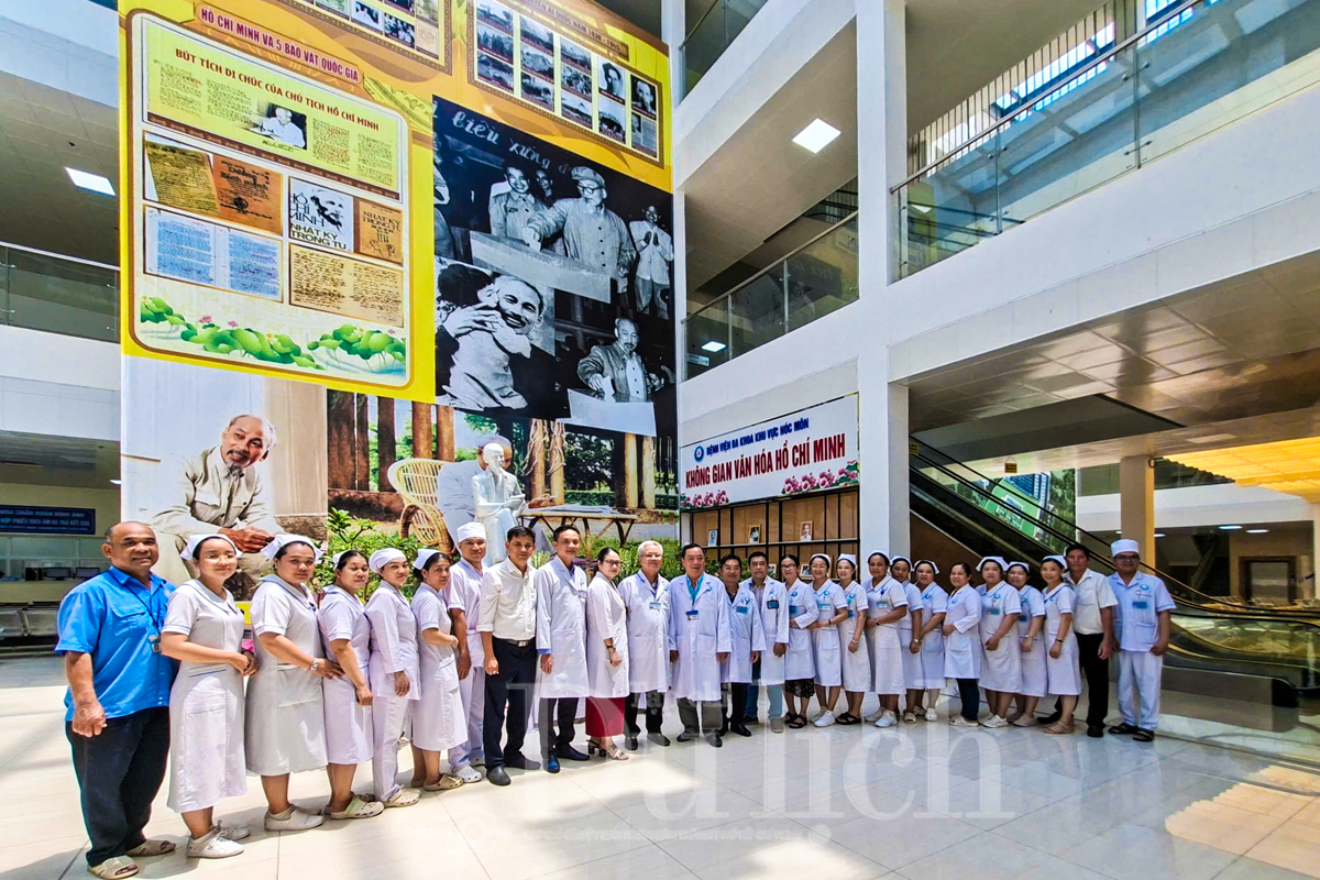 Hành trình từ Bến cảng lịch sử đến Không gian văn hóa Hồ Chí Minh đặc biệt ngay tại bệnh viện - 6