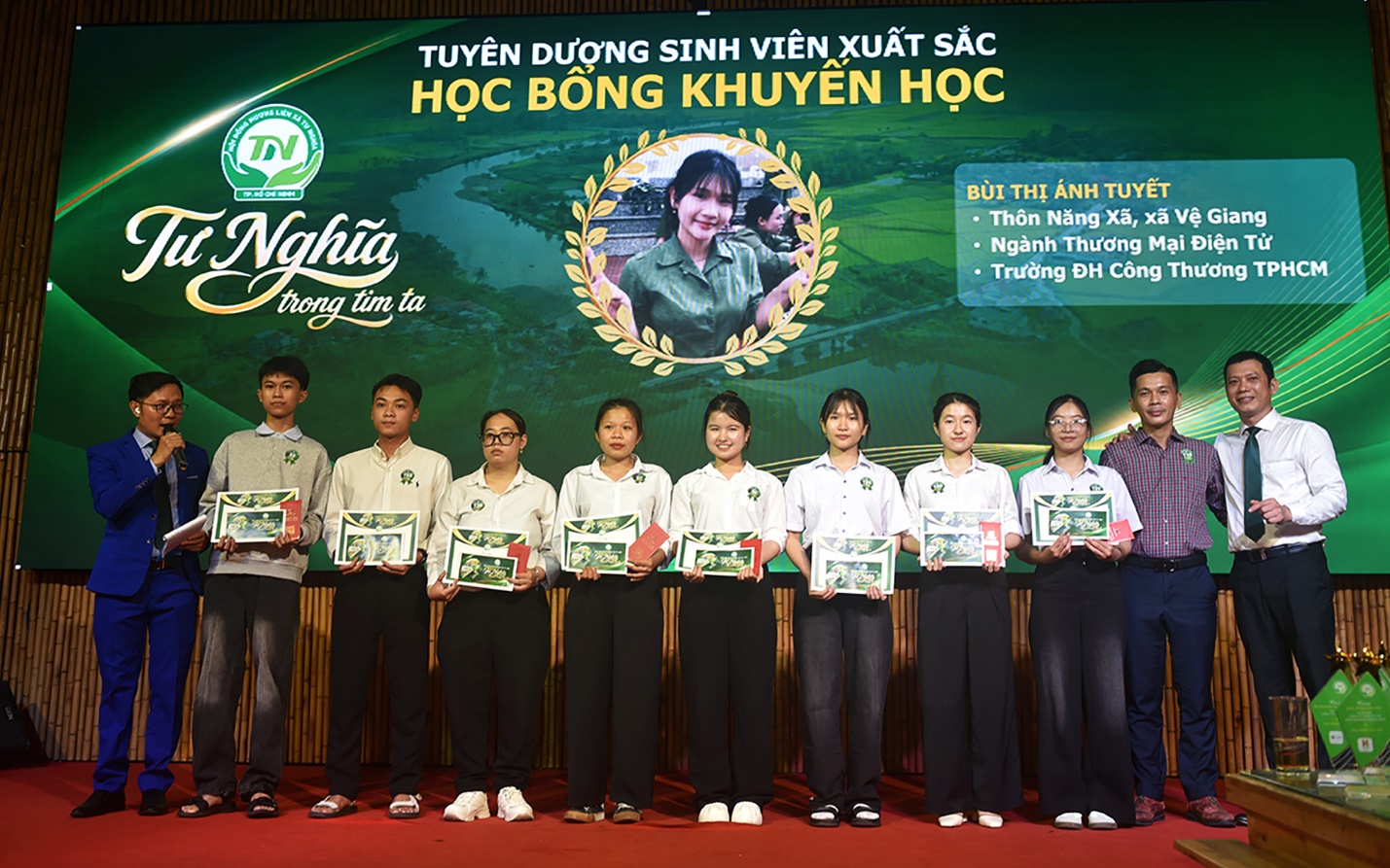 “tu nghia trong tim ta” - gan ket tinh yeu sau dam nhung nguoi con xa que - 14