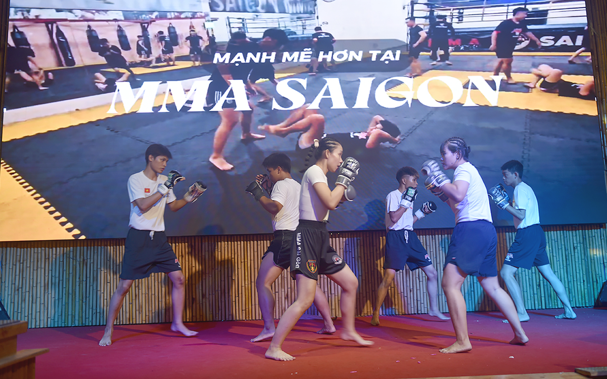 “tu nghia trong tim ta” - gan ket tinh yeu sau dam nhung nguoi con xa que - 15