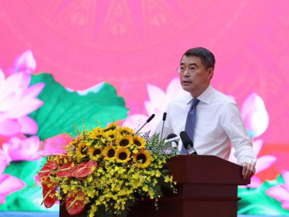 Chuyển động - Thủ tướng Lê Minh Hưng nêu lý do chọn TPHCM để tổ chức phát động phong trào thi đua