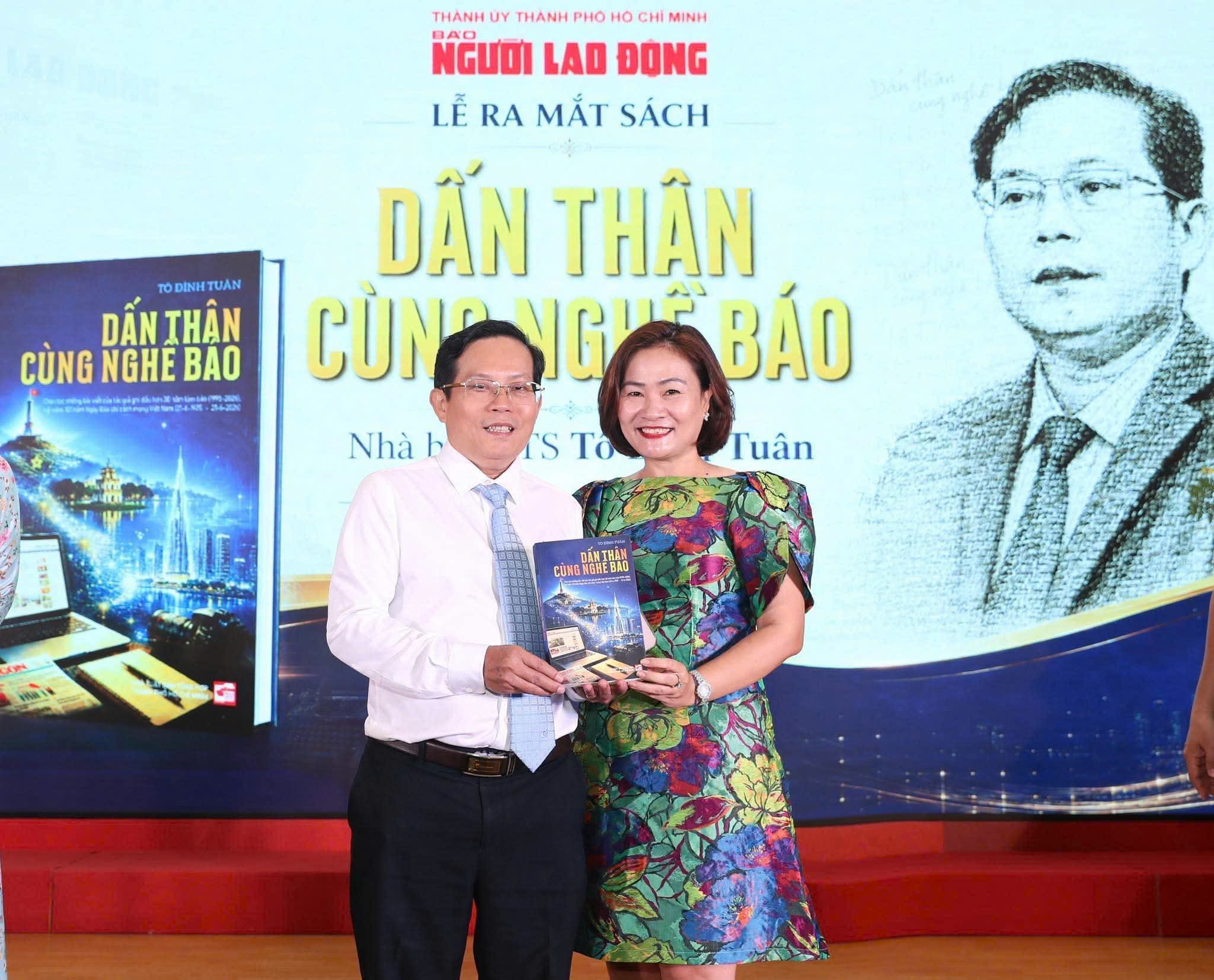 Ra mắt sách "Dấn thân cùng nghề báo" của nhà báo - Tiến sĩ Tô Đình Tuân - 4