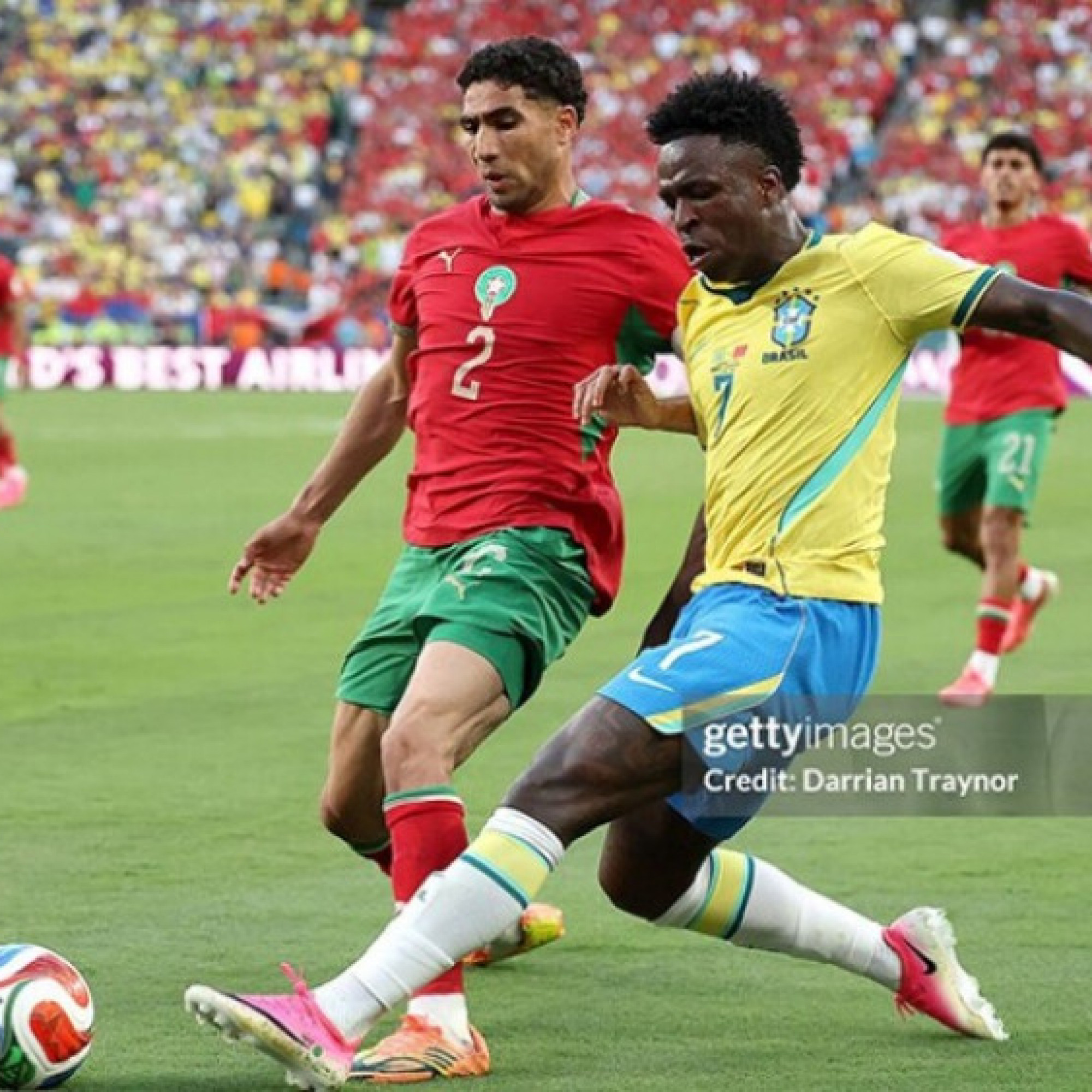 - FIFA bị chỉ trích sau sự cố với Vinicius & Hakimi, World Cup tiếp tục gây tranh cãi
