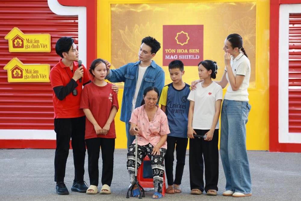 Mái ấm gia đình Việt cùng bà con xứ Nghệ chung tay trao gần 6,2 tỷ đồng cho 18 em nhỏ có hoàn cảnh khó khăn - 5