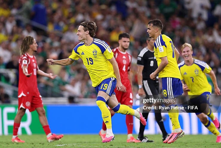 Sao Thụy Điển ghi bàn sau 18 giây vào sân, có phải nhanh nhất lịch sử World Cup? - 1