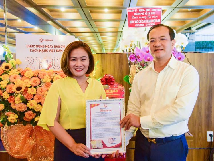 Đảng ủy UBND TP.HCM đánh giá cao những đóng góp của Tạp chí Du lịch TP.HCM
