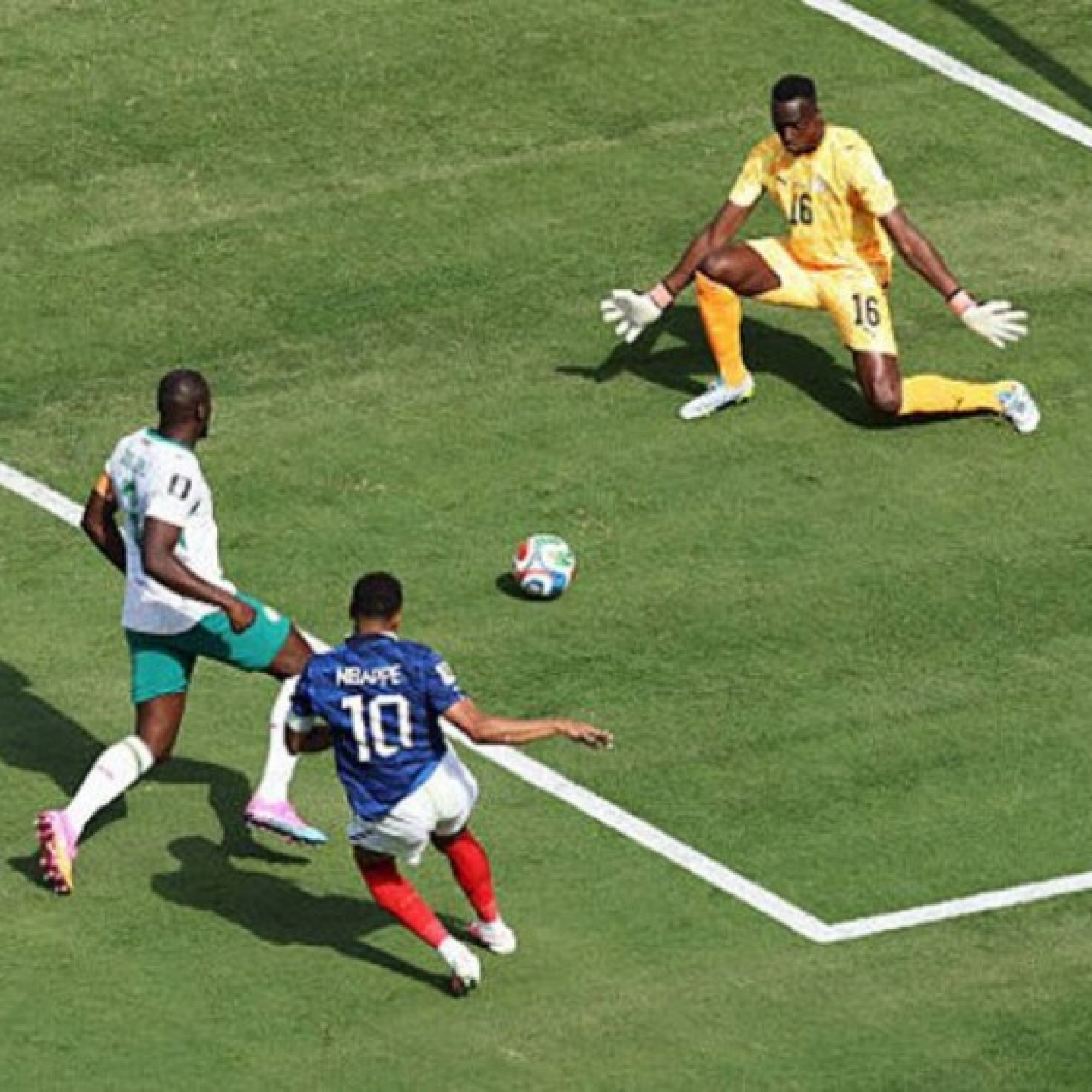  - Video bóng đá Pháp - Senegal: Bước ngoặt hiệp 2, cú đúp Mbappe (World Cup)