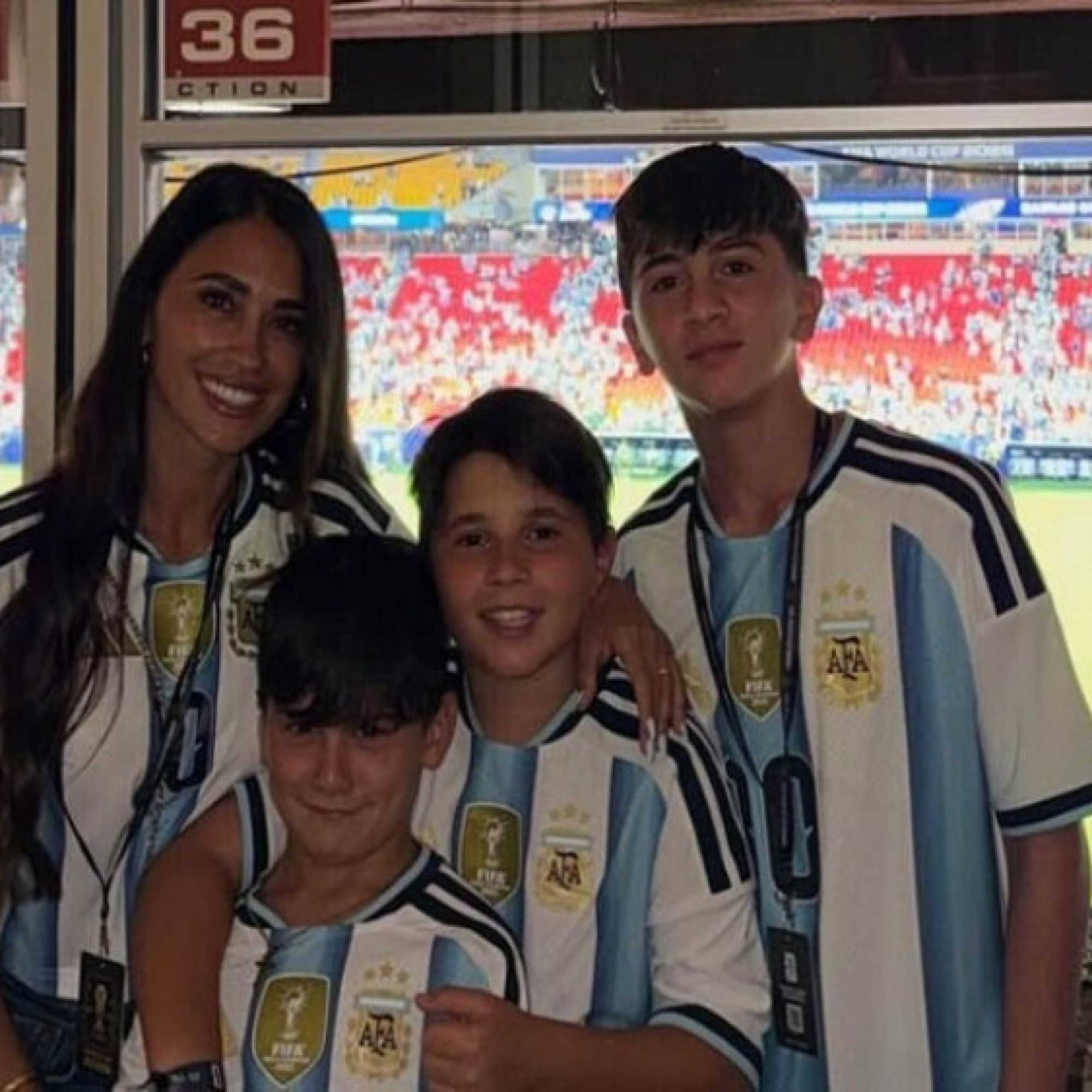  - Messi lập hat-trick chói sáng World Cup 2026, vợ đẹp phản ứng khiến dân mạng rần rần