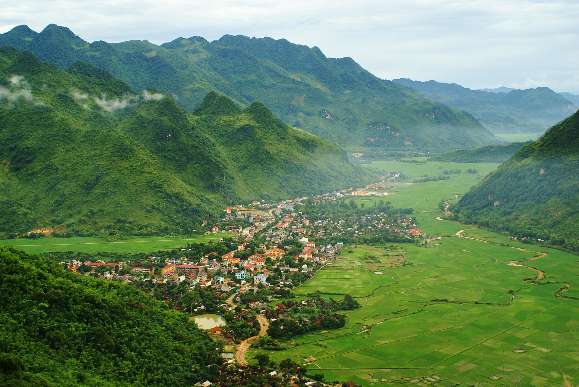 Hạ deadline, đón gió hè: Những cung đường roadtrip đáng cân nhắc cho mùa hè - 4