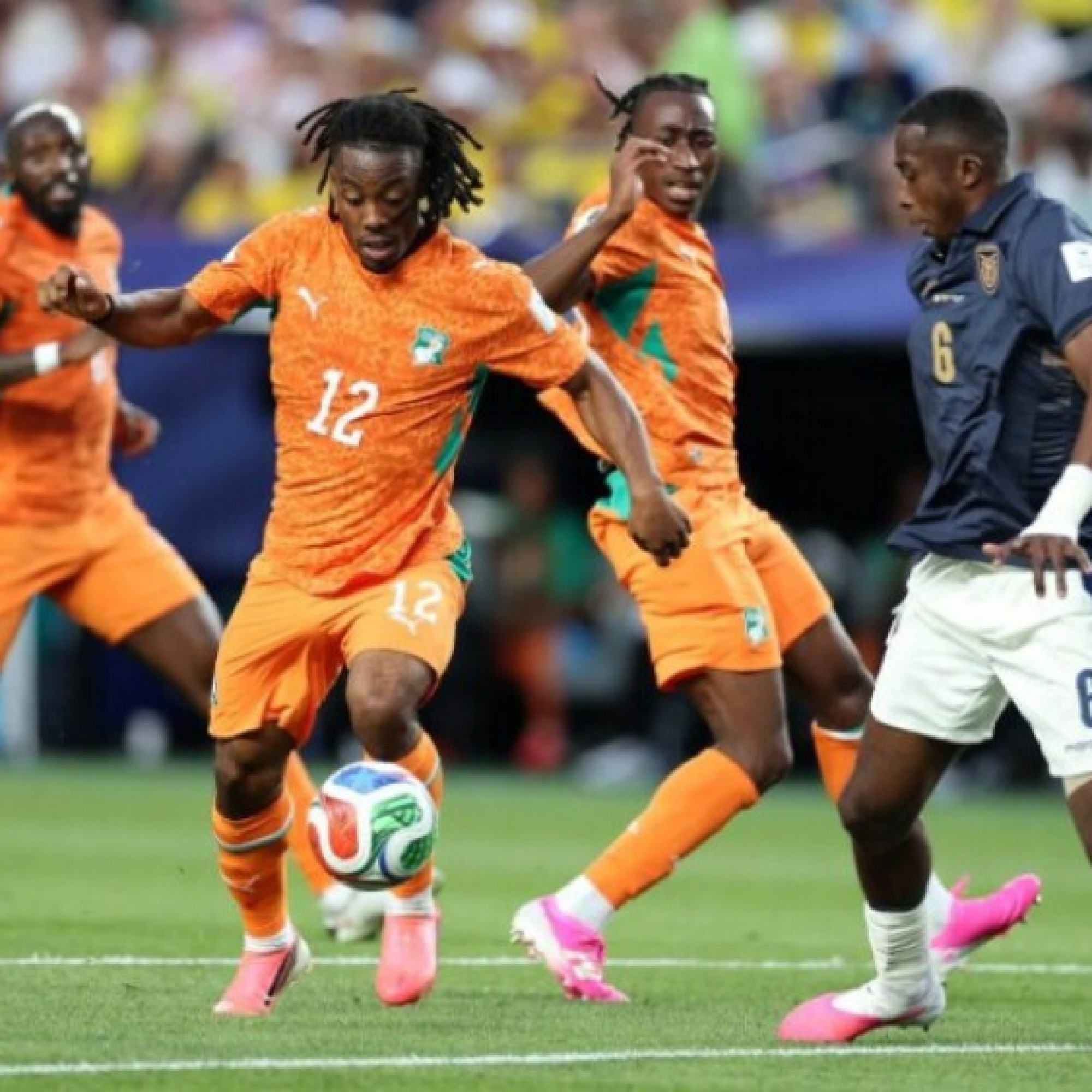  - Bí ẩn sao ĐT Bờ Biển Ngà bị cảnh sát bắt giữ ngay trước World Cup
