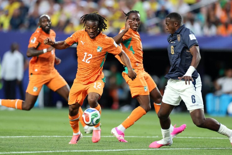 Bí ẩn sao ĐT Bờ Biển Ngà bị cảnh sát bắt giữ ngay trước World Cup - 1