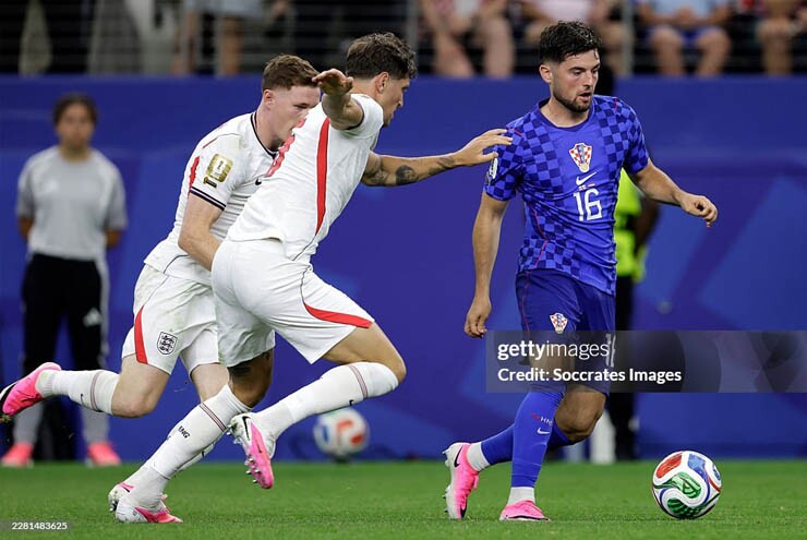 ĐT Anh hạ Croatia: "Lột xác" đá theo cách vạn người mê, Tuchel mở cờ trong bụng - 3