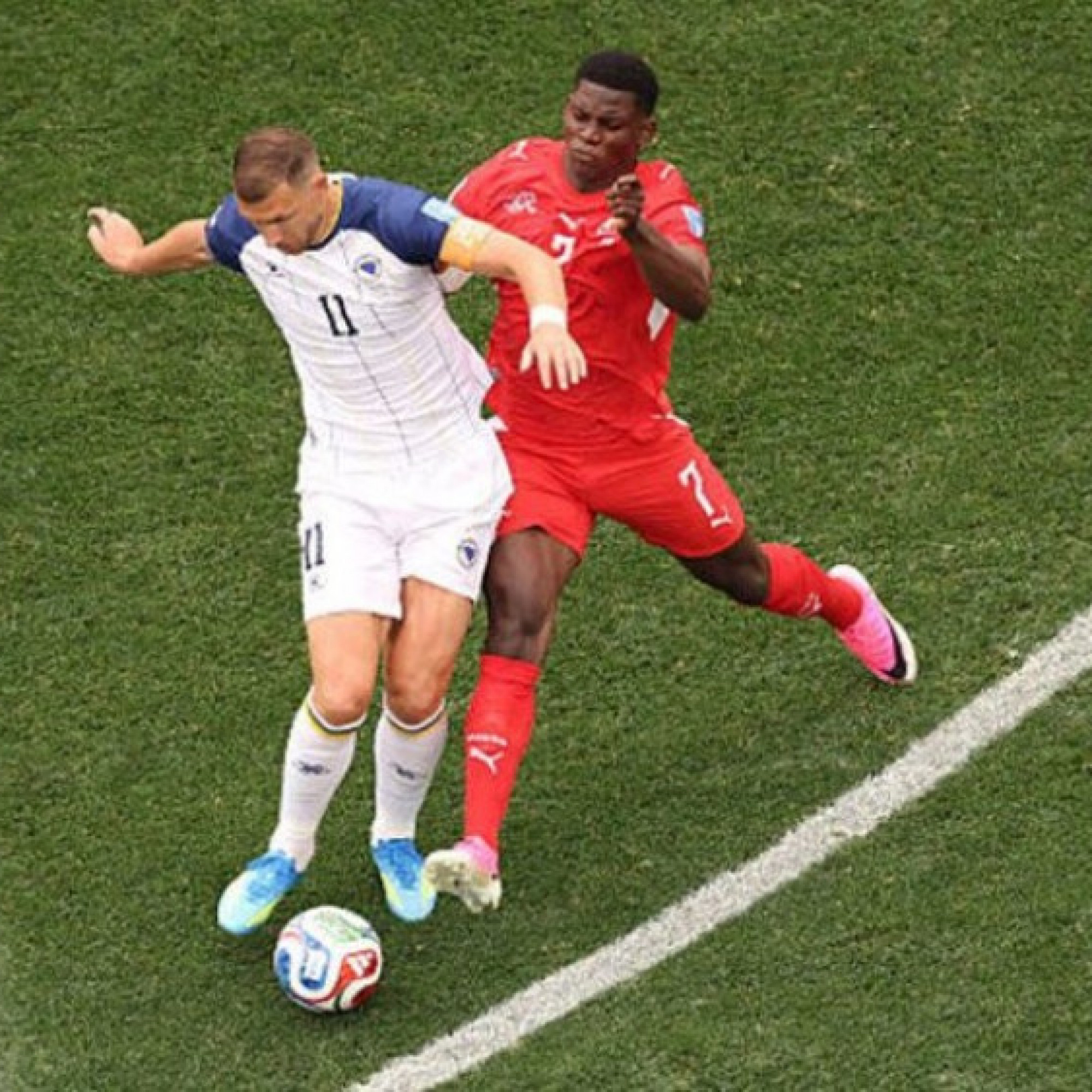  - Trực tiếp bóng đá Thụy Sĩ - Bosnia: Dzeko tạo ra cơ hội nguy hiểm (World Cup)