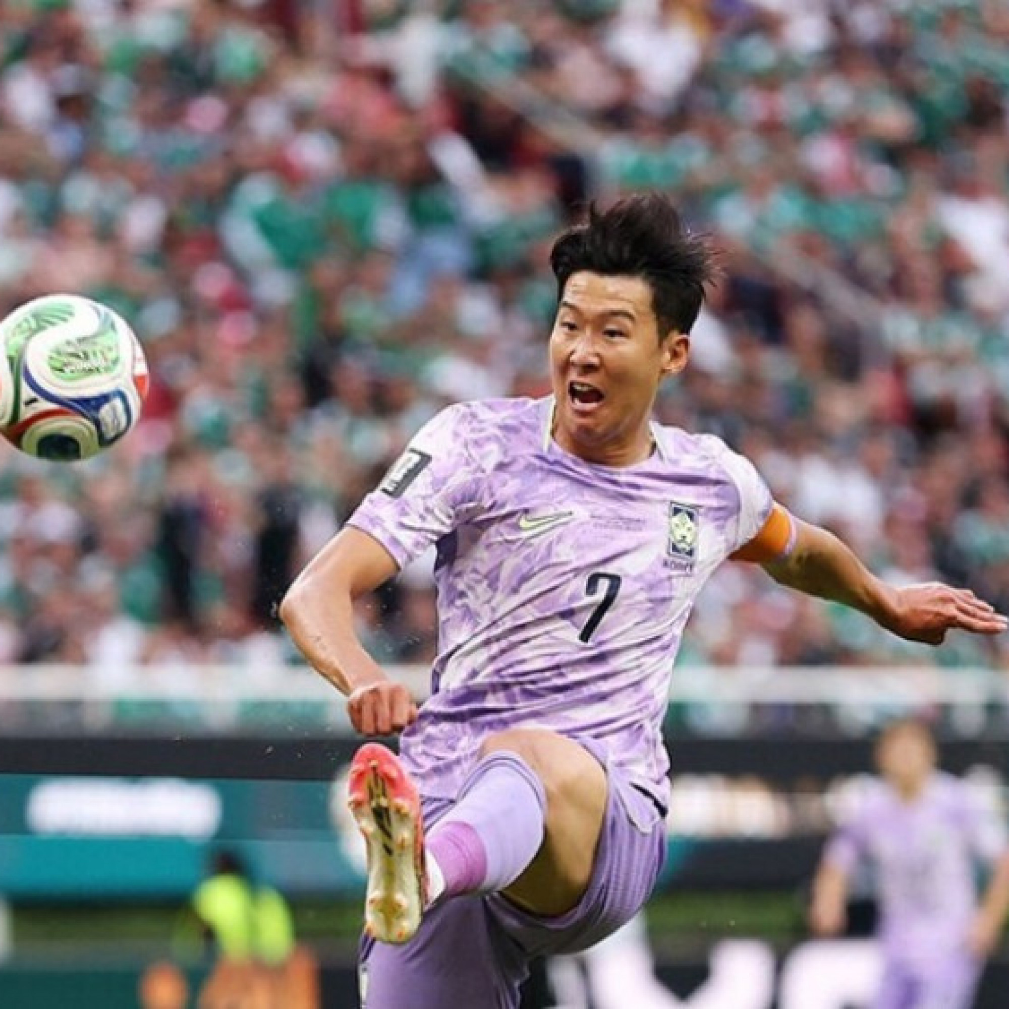  - Mexico - Hàn Quốc đại chiến: Son Heung Min hụt mốc lịch sử, thủ môn hóa "tội đồ"