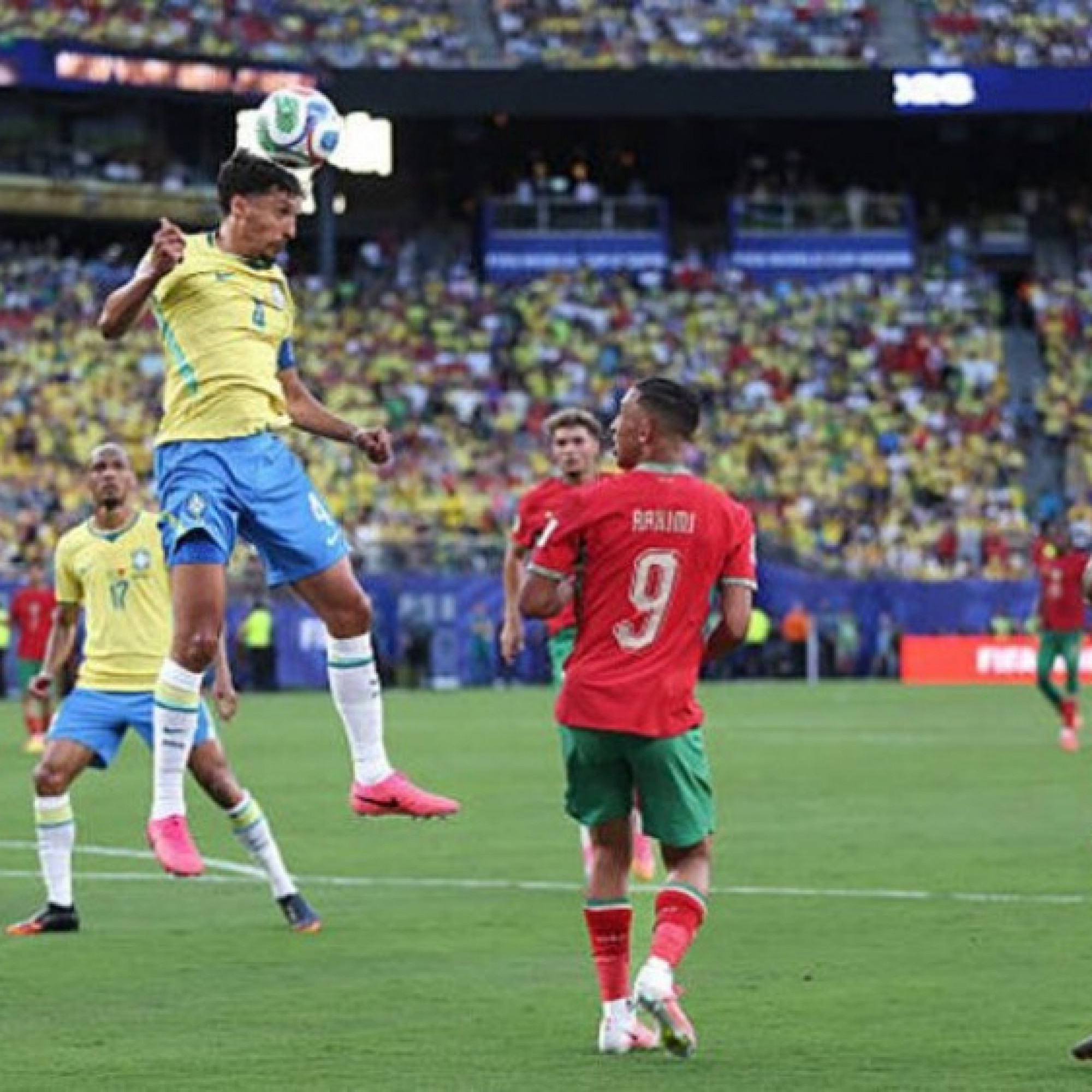  - Brazil "học lỏm" Arsenal bài phạt góc, HLV Ancelotti lý giải vì sao không dùng Endrick