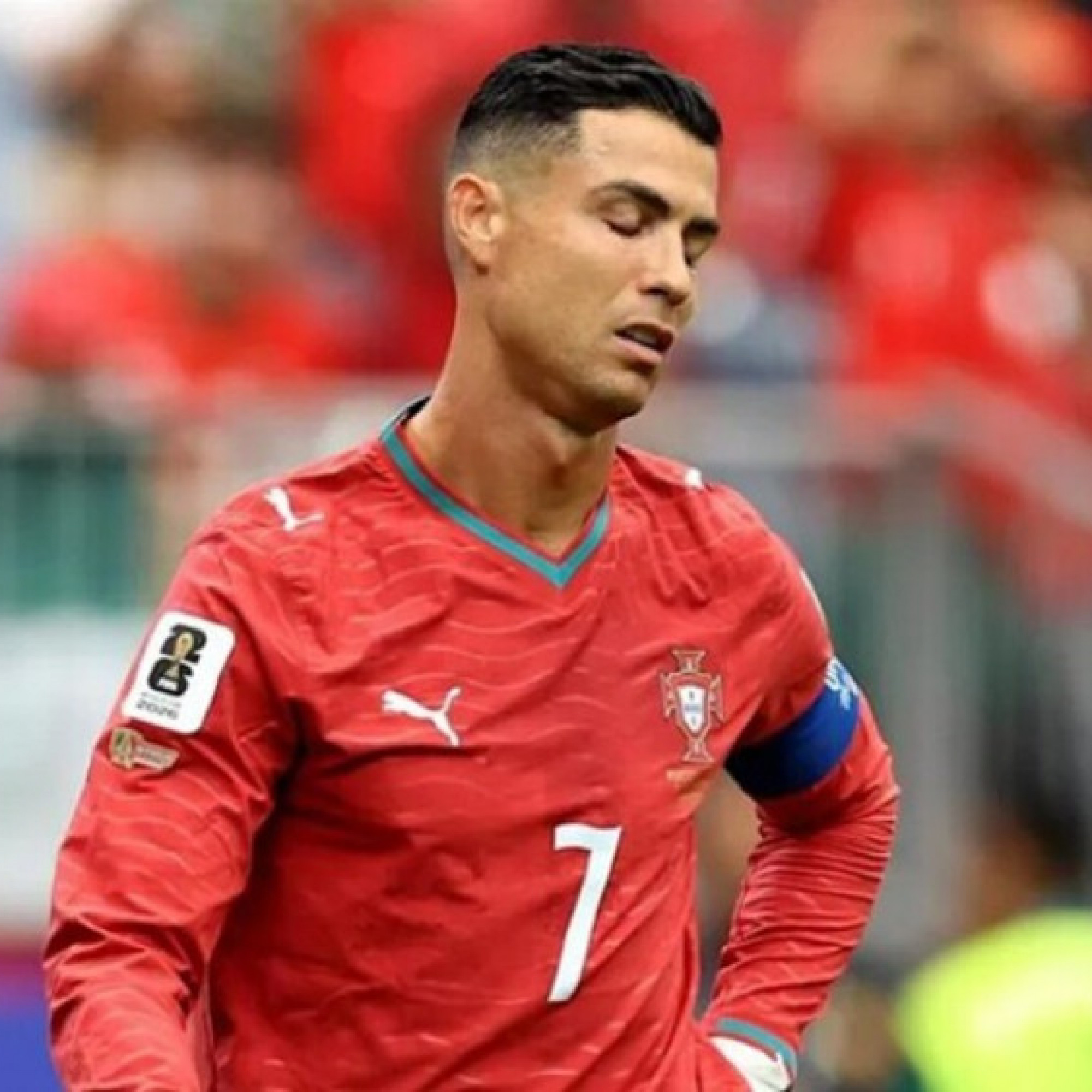  - Ronaldo hãy dừng lại: Đừng "cố đấm ăn xôi" làm hoen ố cả sự nghiệp vĩ đại